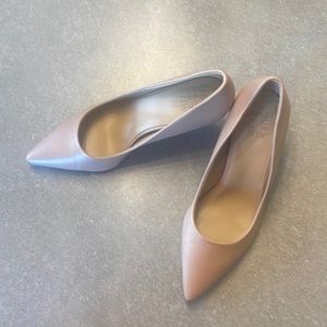 Naturalizer Anna Pump. Excellent condition.